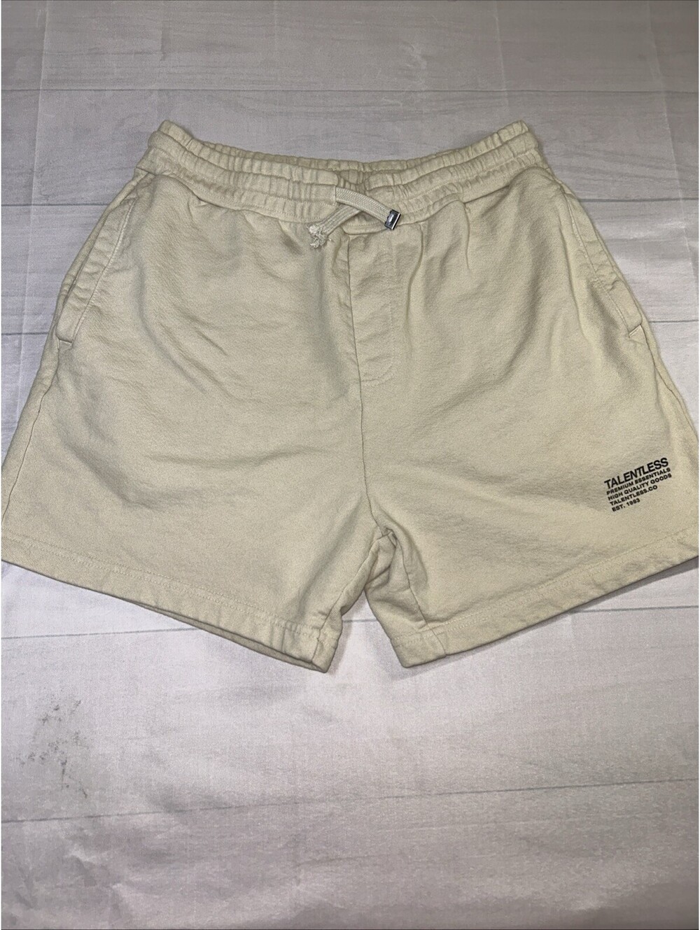 Talentless Mens Large Cream Heavyweight Cotton Sweat Shorts 5 Inch Inseam